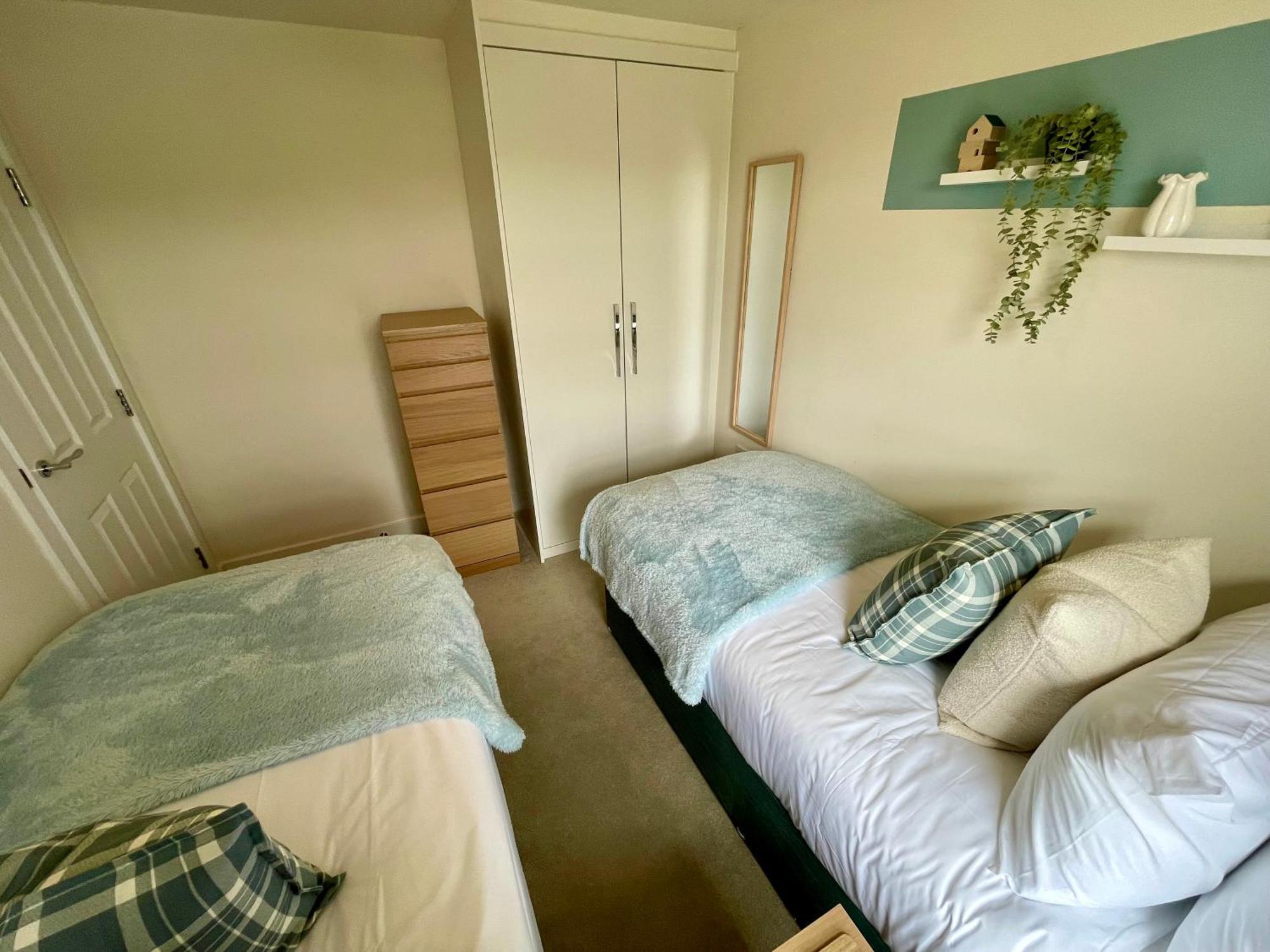 3-Bedroom Luxury Stay With Free Parking Market Harborough Exterior foto